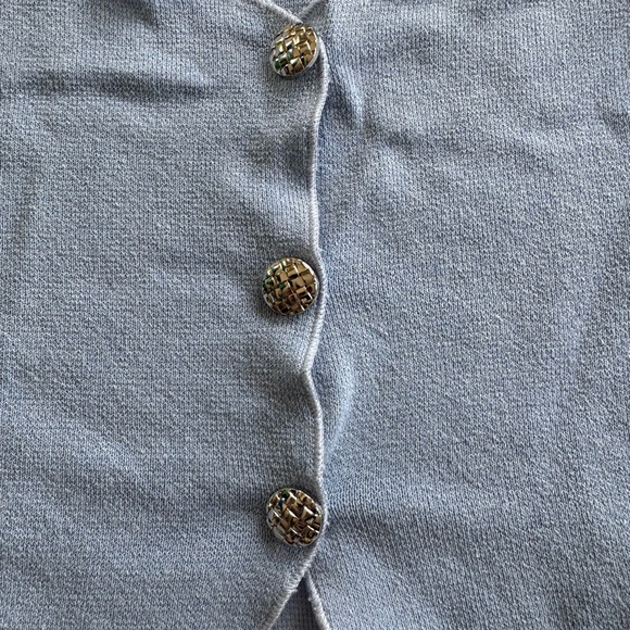 H&M Light Blue Crop Top with Button Detail - Picture 6 of 9